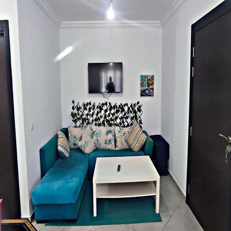 Beachside 2 Bedroom Apartment In Diplomatic Forest Tangier With Free Parking Exteriör bild