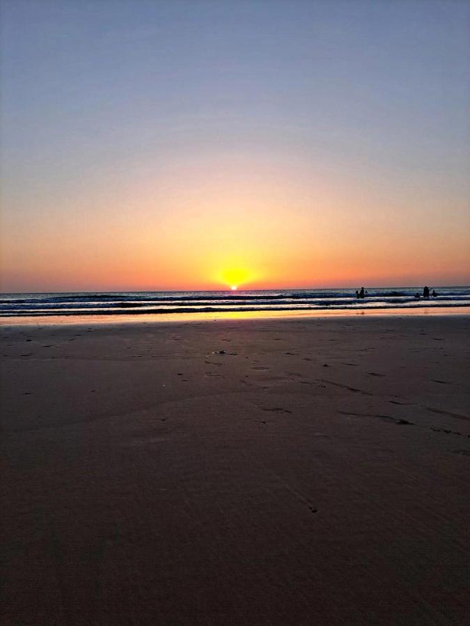 Beachside 2 Bedroom Apartment In Diplomatic Forest Tangier With Free Parking Exteriör bild