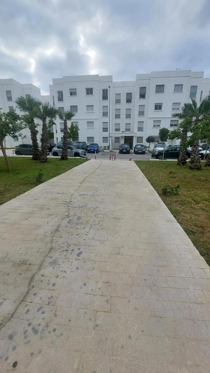 Beachside 2 Bedroom Apartment In Diplomatic Forest Tangier With Free Parking Exteriör bild
