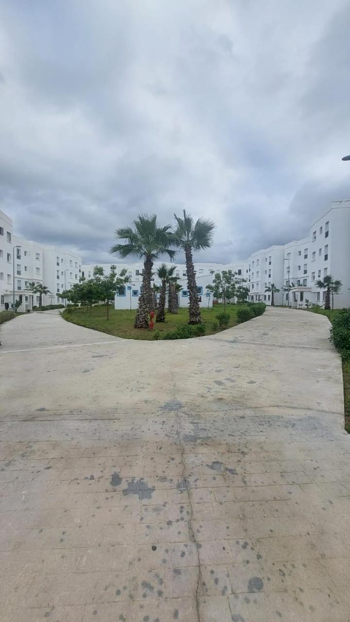 Beachside 2 Bedroom Apartment In Diplomatic Forest Tangier With Free Parking Exteriör bild